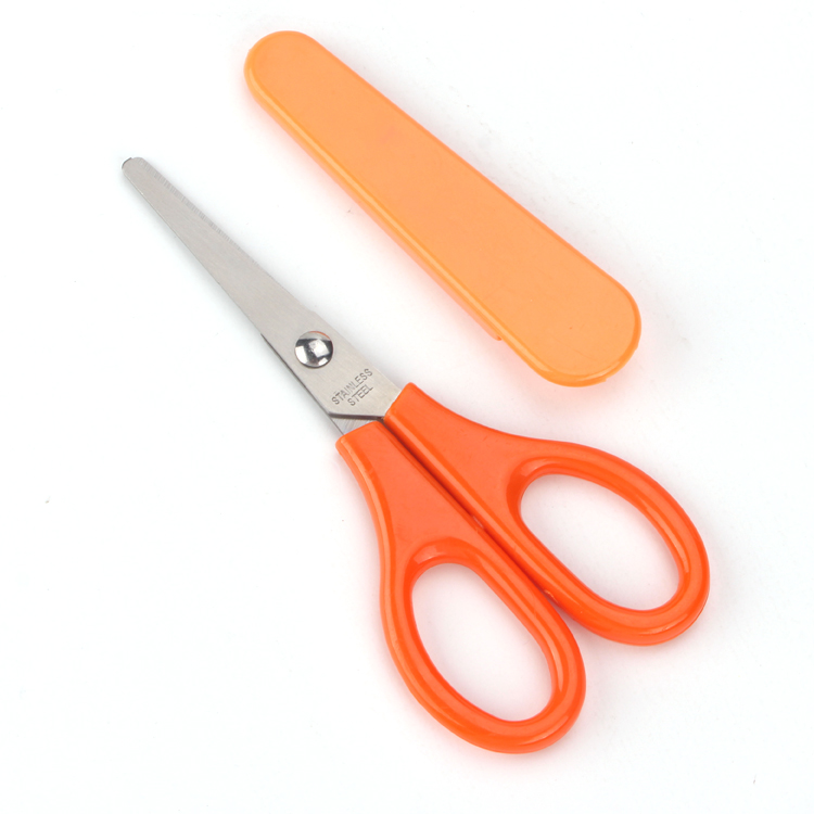 5.25" children cutting paper school usage safety scissors with cover